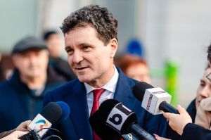 Nicuşor Dan stated, at the end of last week, that there is no question of eliminating the reduced 9% rate for basic foodstuffs or increasing the value added tax (VAT) on energy from 5% to 19%.Sursa foto: facebook / Nicuşor Dan